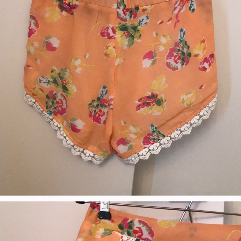FLORAL SUMMER SHORTS🧡